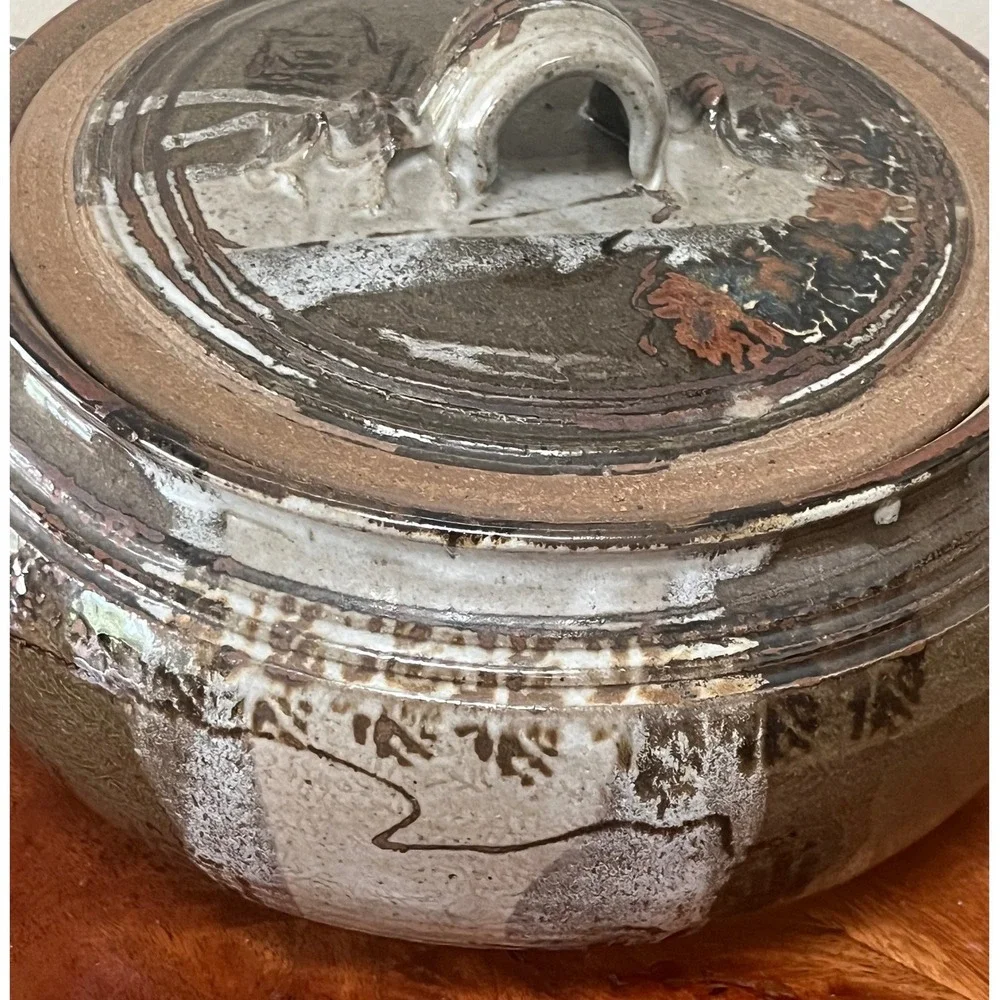 Artisan Studio Pottery Lidded Casserole Dish Hand Thrown Stoneware Brown Tan‎